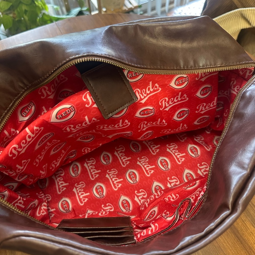 Cincinnati Reds Bag - Picture 3 of 4